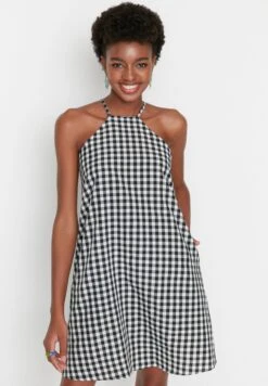 Trendyol Pocket Detail Checked Strappy Dress