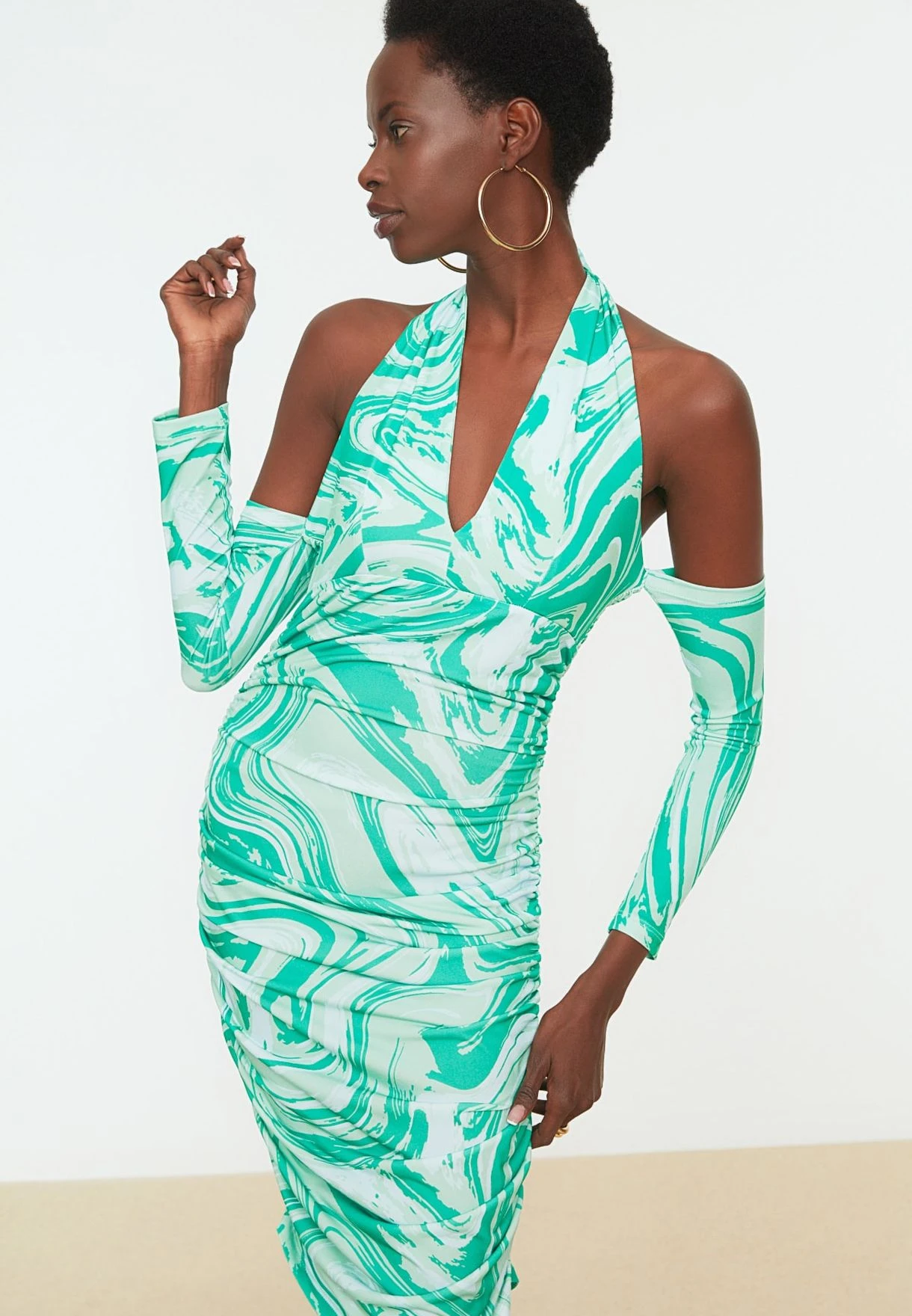 Trendyol Halter Neck Printed Bodycon Dress 1 Trendyol Halter Neck Printed Bodycon Dress