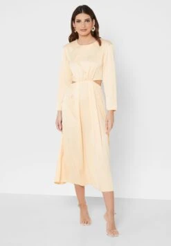 Crew Neck Cut Out Detail Pleated Dress