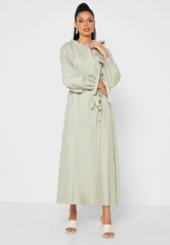 Balloon Sleeves Belted Dress