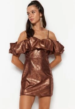 Trendyol Cold Shoulder Textured Dress