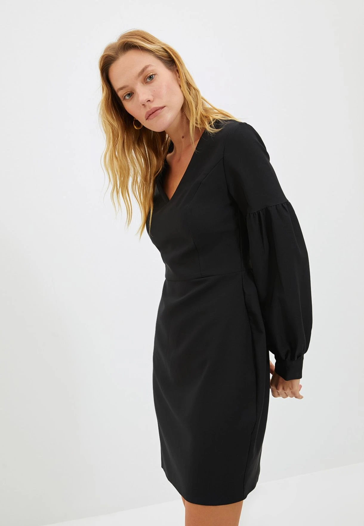 Trendyol Balloon Sleeve Knitted Dress 1 Trendyol Balloon Sleeve Knitted Dress