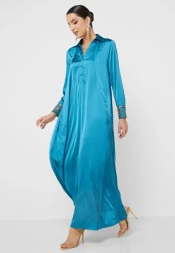 Collar Neck Embellished Detail Dress