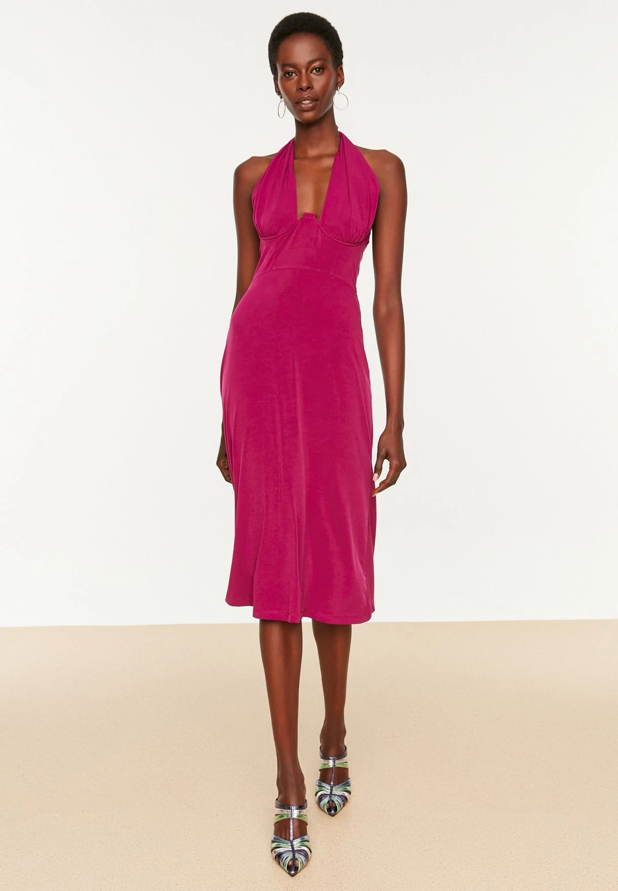 Trendyol Halter Neck Knitted Dress 2 Trendyol Halter Neck Knitted Dress - Image 2