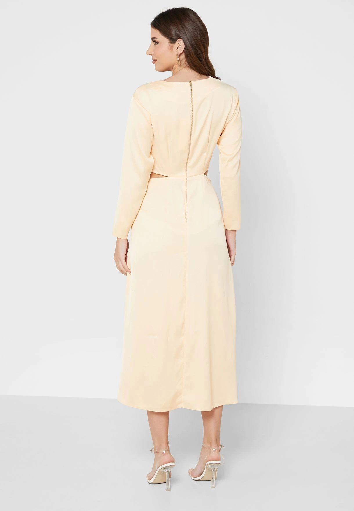 Crew Neck Cut Out Detail Pleated Dress 2 Crew Neck Cut Out Detail Pleated Dress - Image 2