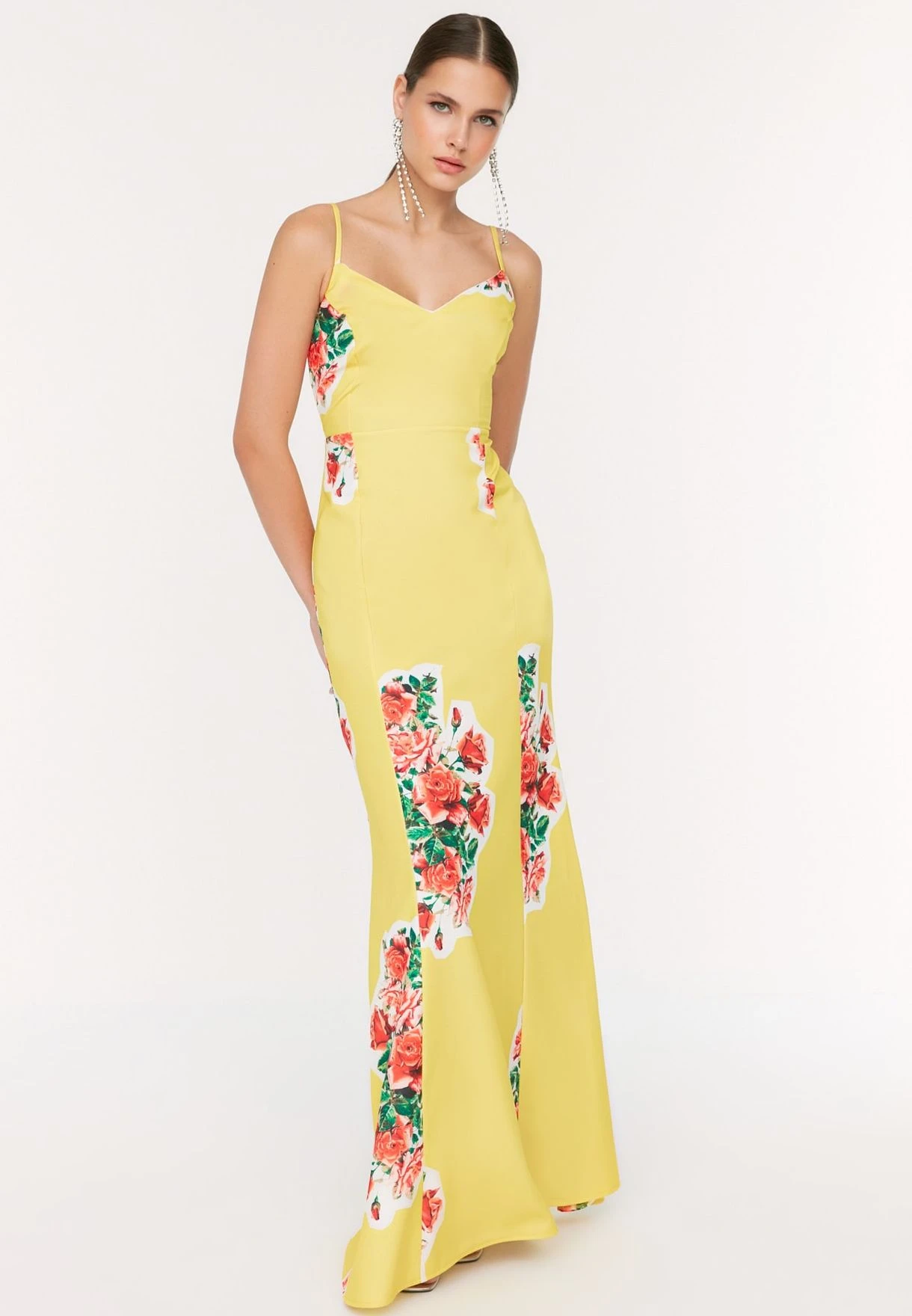 Trendyol Strappy Floral Print Dress 2 Trendyol Strappy Floral Print Dress - Image 2