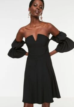 Trendyol Bandeau Skater Dress 6 Trendyol Bandeau Skater Dress -Silk Bloom Dresses Store 2 zoom desktop 433