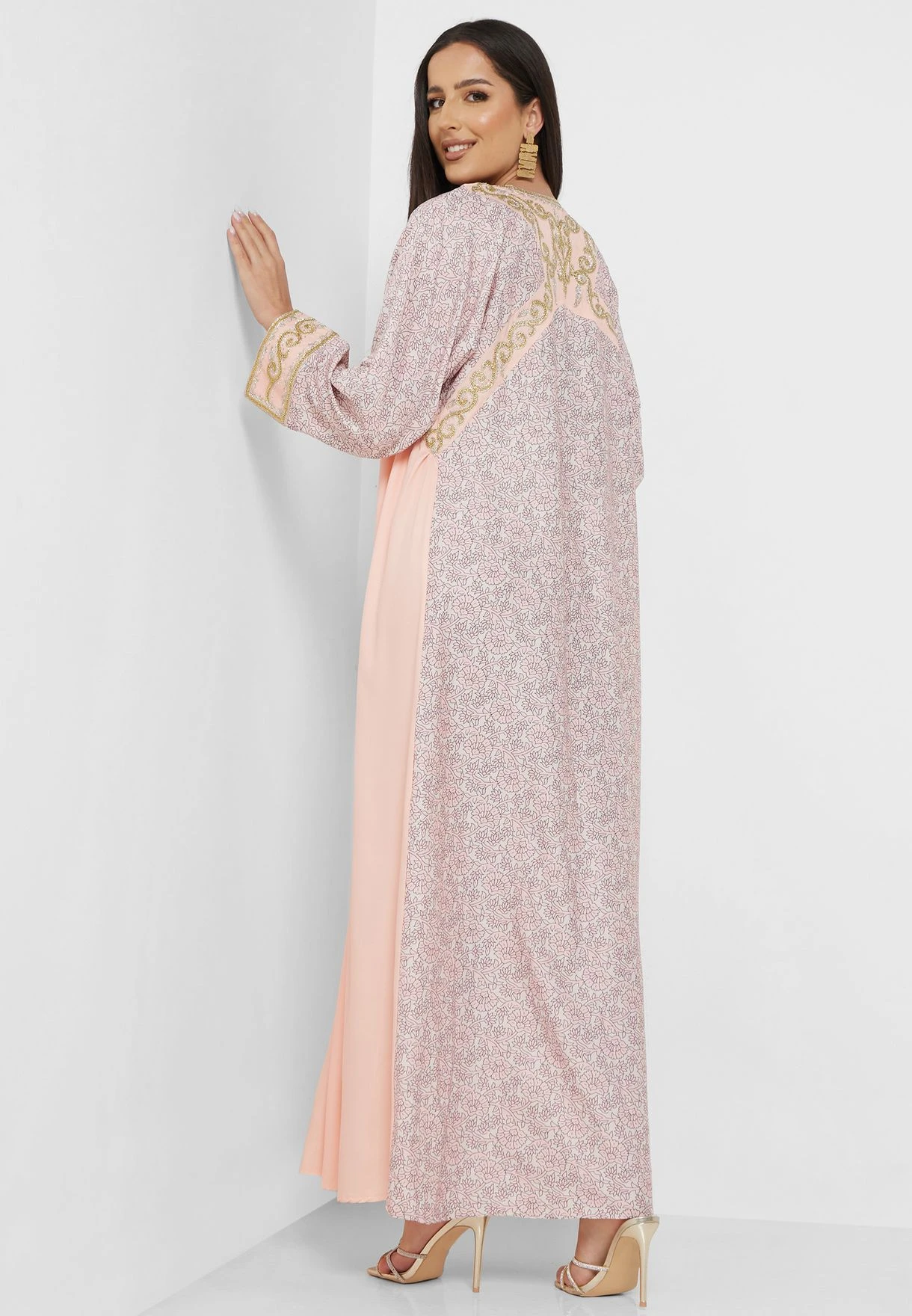 V-Neck Printed Jalabiya 2 V-Neck Printed Jalabiya - Image 2