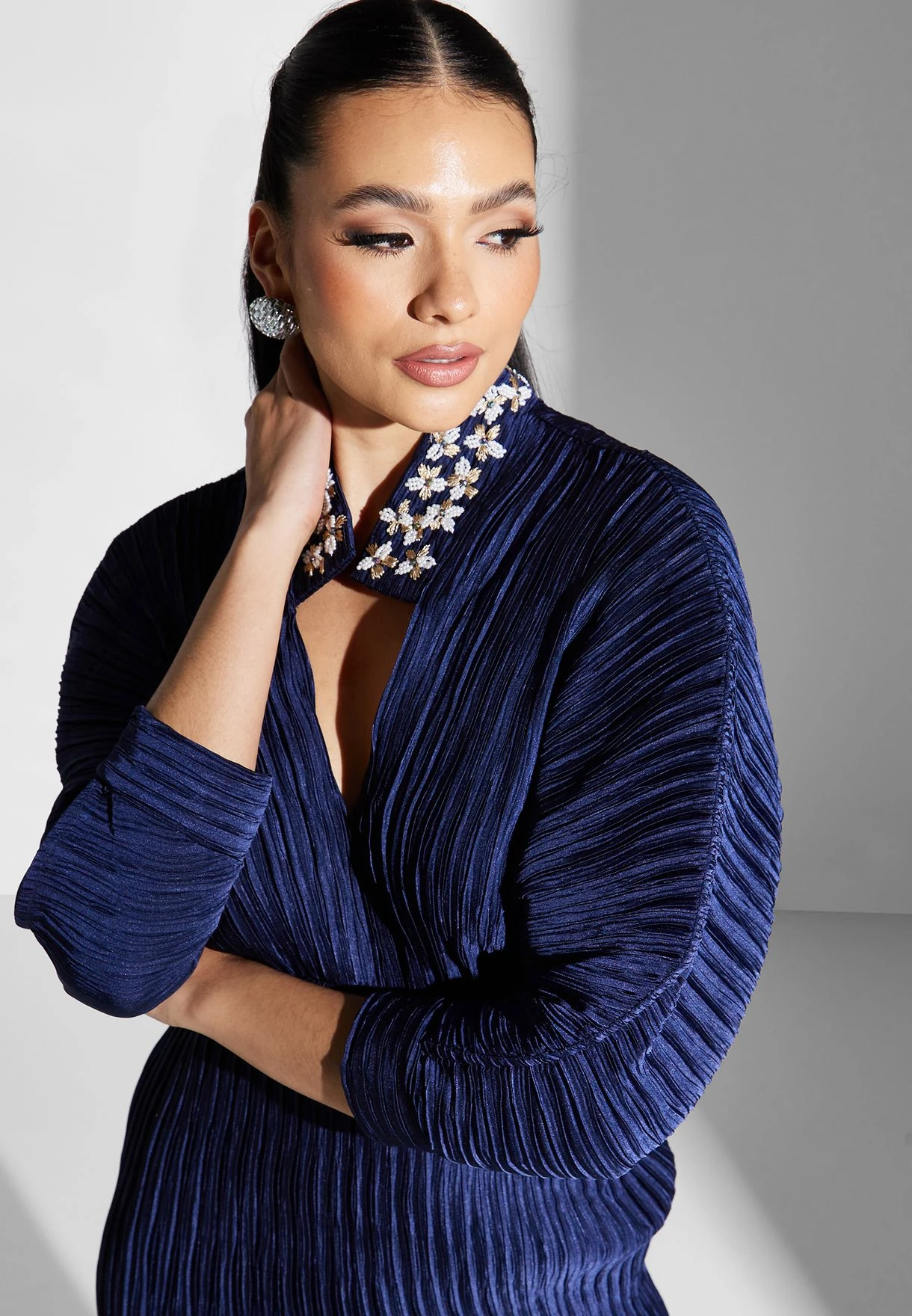 Plisse Plunge Neck Balloon Sleeve Dress 3 Plisse Plunge Neck Balloon Sleeve Dress - Image 3