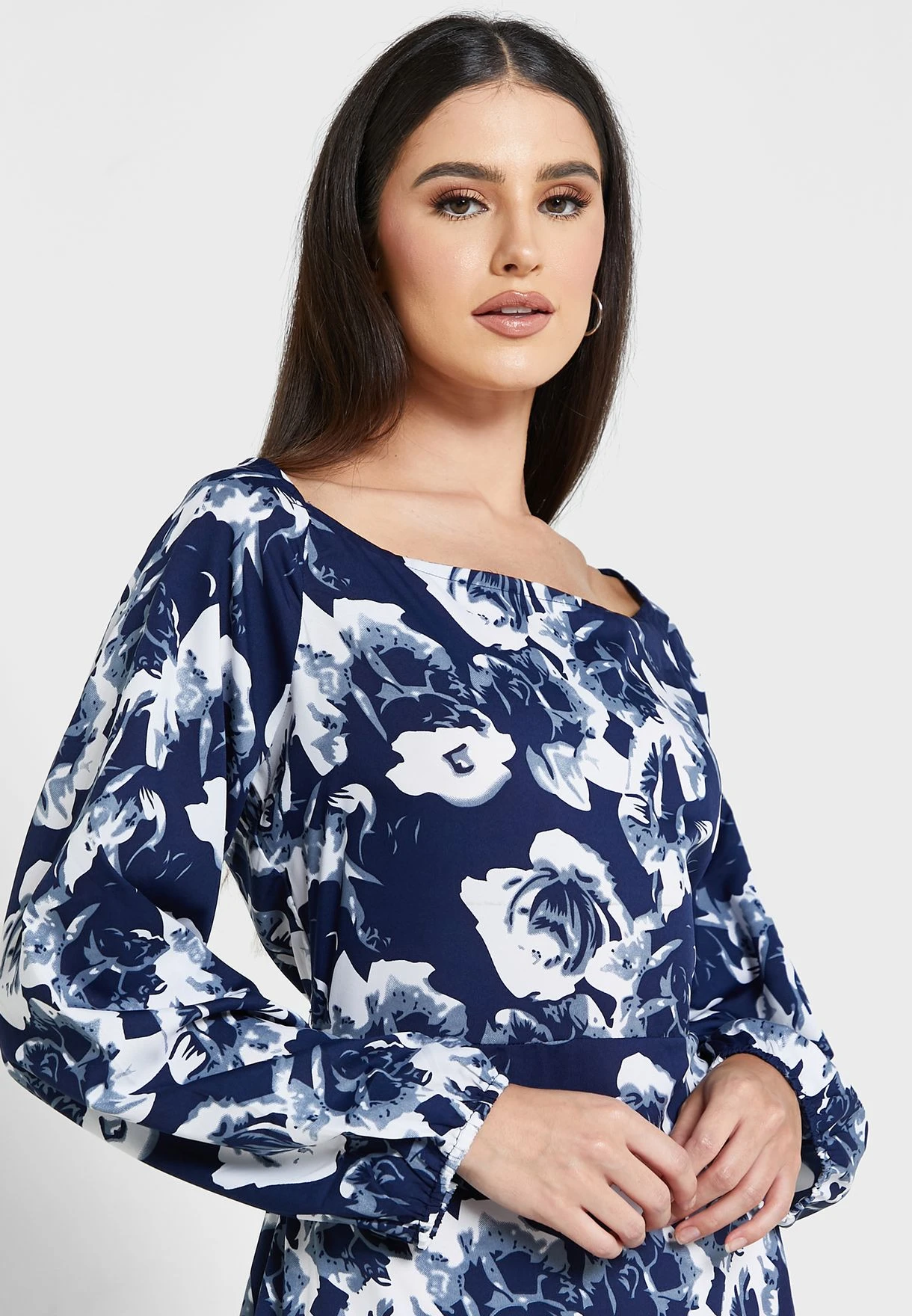 ELLA Tiered Dress With Puff Sleeves 3 ELLA Tiered Dress With Puff Sleeves - Image 3