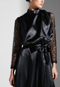 Gathered Slit Dress -Silk Bloom Dresses Store 3 zoom desktop 1392