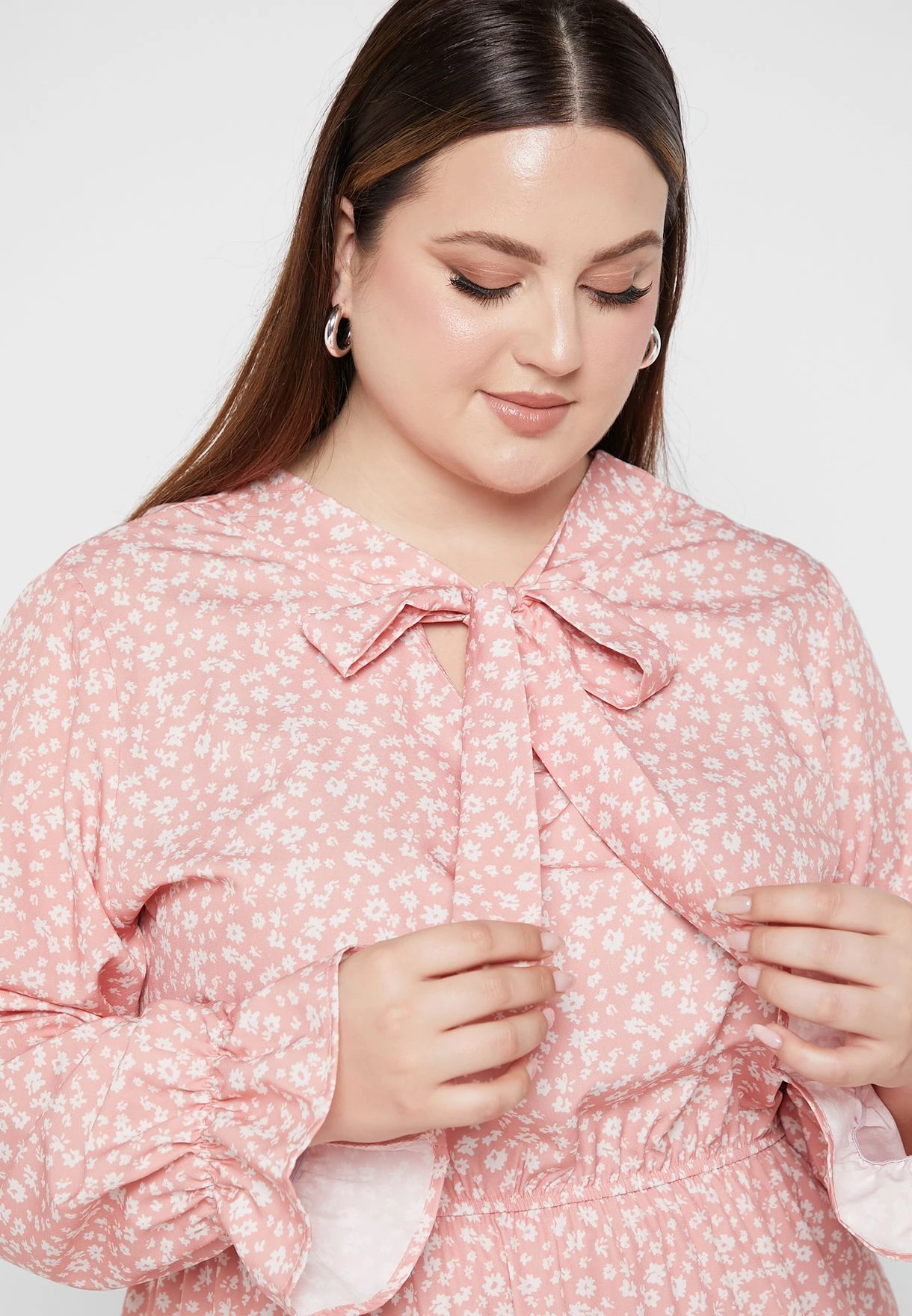 Neck Tie Detail Printed Dress 3 Neck Tie Detail Printed Dress - Image 3