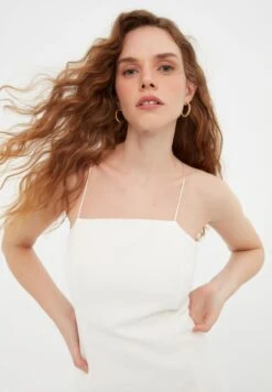 Trendyol Slit Hem Strappy Dress -Silk Bloom Dresses Store 3 zoom desktop 151
