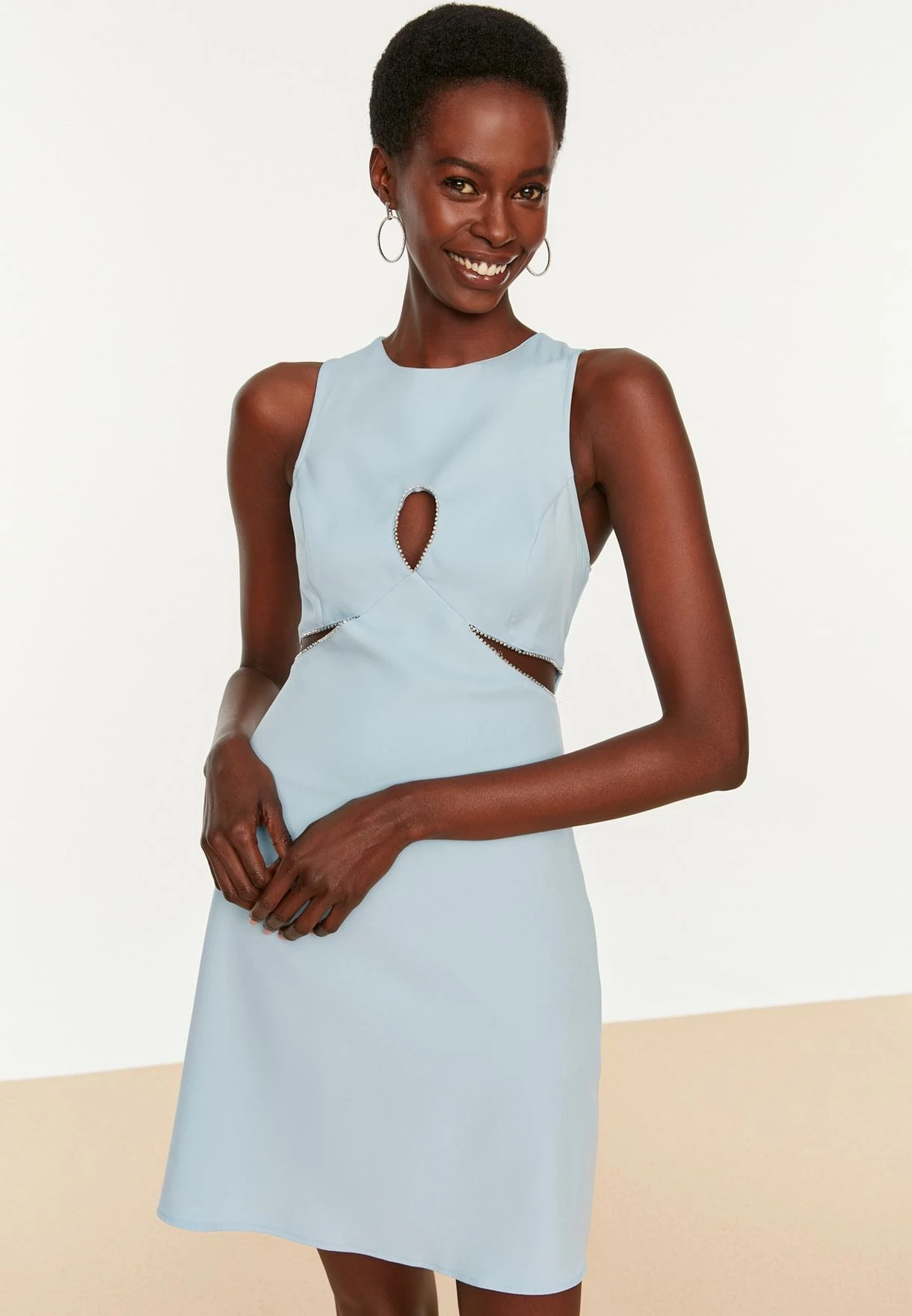 Trendyol Knitted Cut Out Detail Dress 3 Trendyol Knitted Cut Out Detail Dress - Image 3