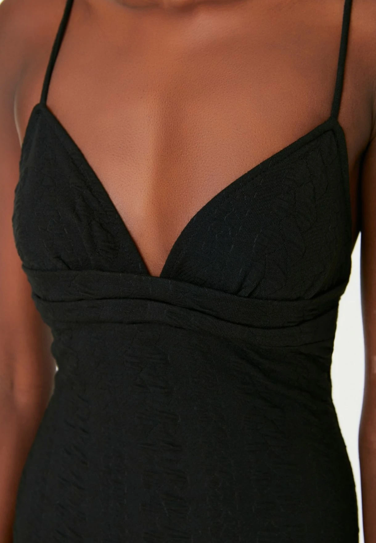 Trendyol Plunge Neck Strappy Knitted Dress 3 Trendyol Plunge Neck Strappy Knitted Dress - Image 3