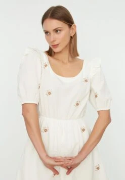 Trendyol Embroidered Ruffle Detail Dress -Silk Bloom Dresses Store 3 zoom desktop 23