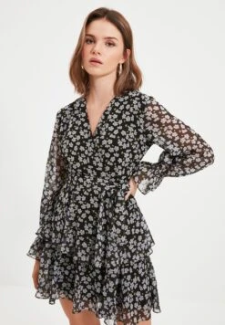 Trendyol Ruffle Detail Dress -Silk Bloom Dresses Store 3 zoom desktop 250