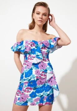 Trendyol Ruffle Detail Floral Print Dress -Silk Bloom Dresses Store 3 zoom desktop 309