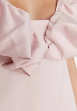 Trendyol Plunge Neck Ruffle Detail Dress -Silk Bloom Dresses Store 3 zoom desktop 353