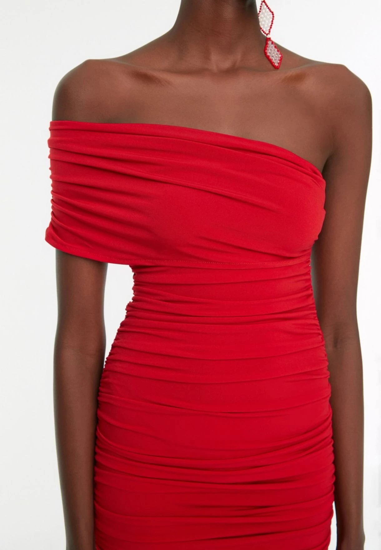 Trendyol One Shoulder Pleated Bodycon Dress 3 Trendyol One Shoulder Pleated Bodycon Dress - Image 3