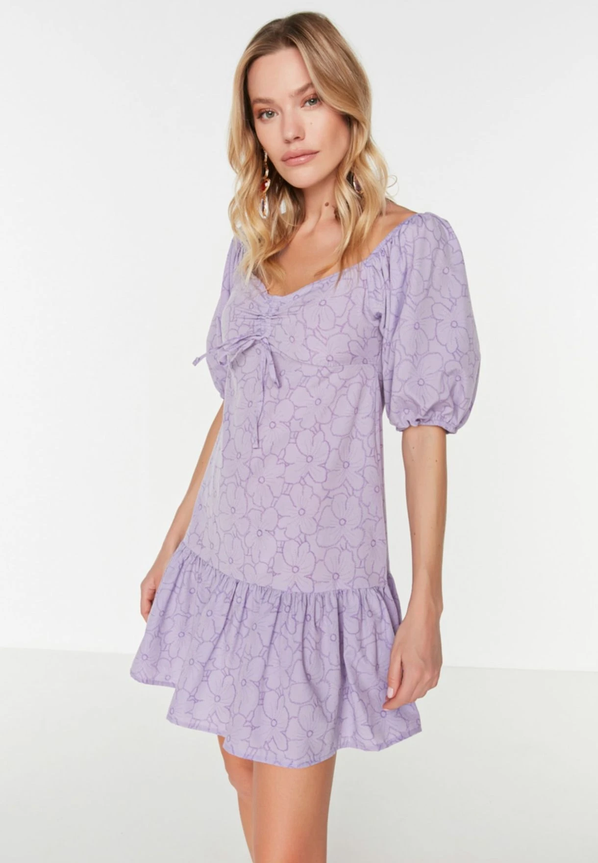 Trendyol Balloon Sleeve Ruffle Hem Dress 3 Trendyol Balloon Sleeve Ruffle Hem Dress - Image 3