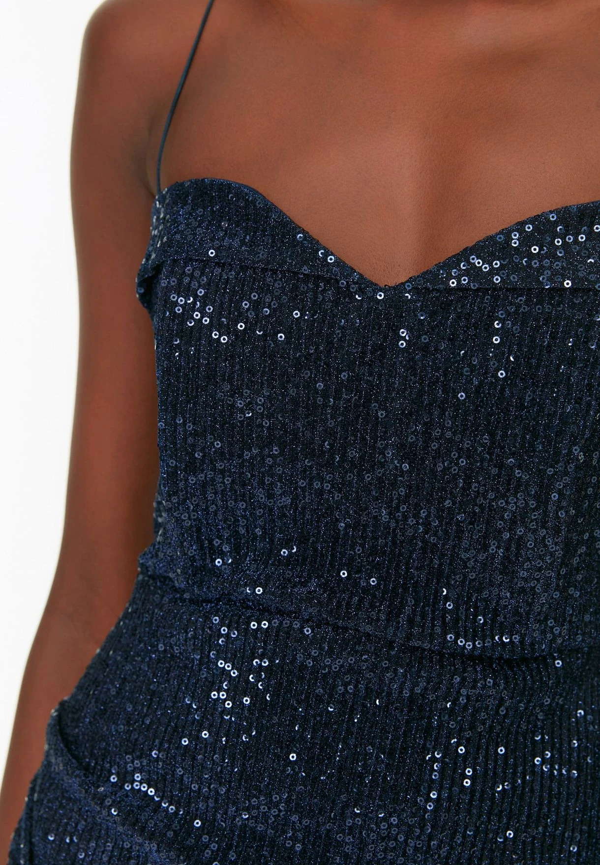Trendyol Sequin Detail Strappy Sweetheart Neck Dress 3 Trendyol Sequin Detail Strappy Sweetheart Neck Dress - Image 3