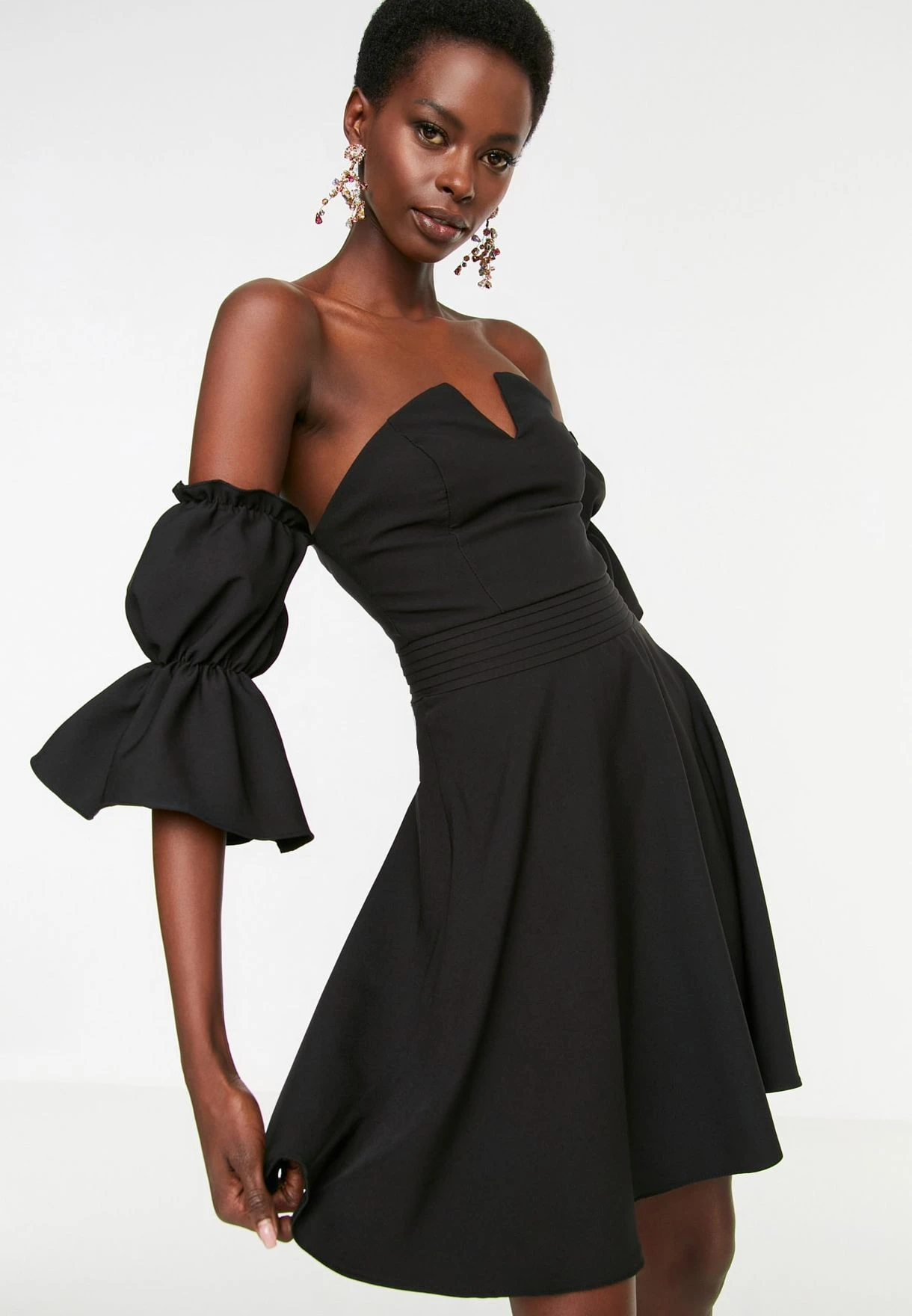 Trendyol Bandeau Skater Dress 3 Trendyol Bandeau Skater Dress - Image 3