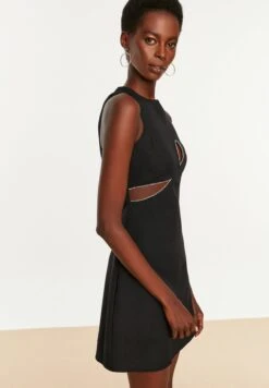 Trendyol Cut Out Detail Dress -Silk Bloom Dresses Store 3 zoom desktop 445