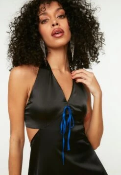 Trendyol Halter Neck Cut Out Detail Dress 7 Trendyol Halter Neck Cut Out Detail Dress -Silk Bloom Dresses Store 3 zoom desktop 645