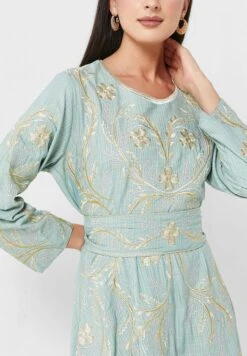 Embroidered Knitted Dress -Silk Bloom Dresses Store 3 zoom desktop 745