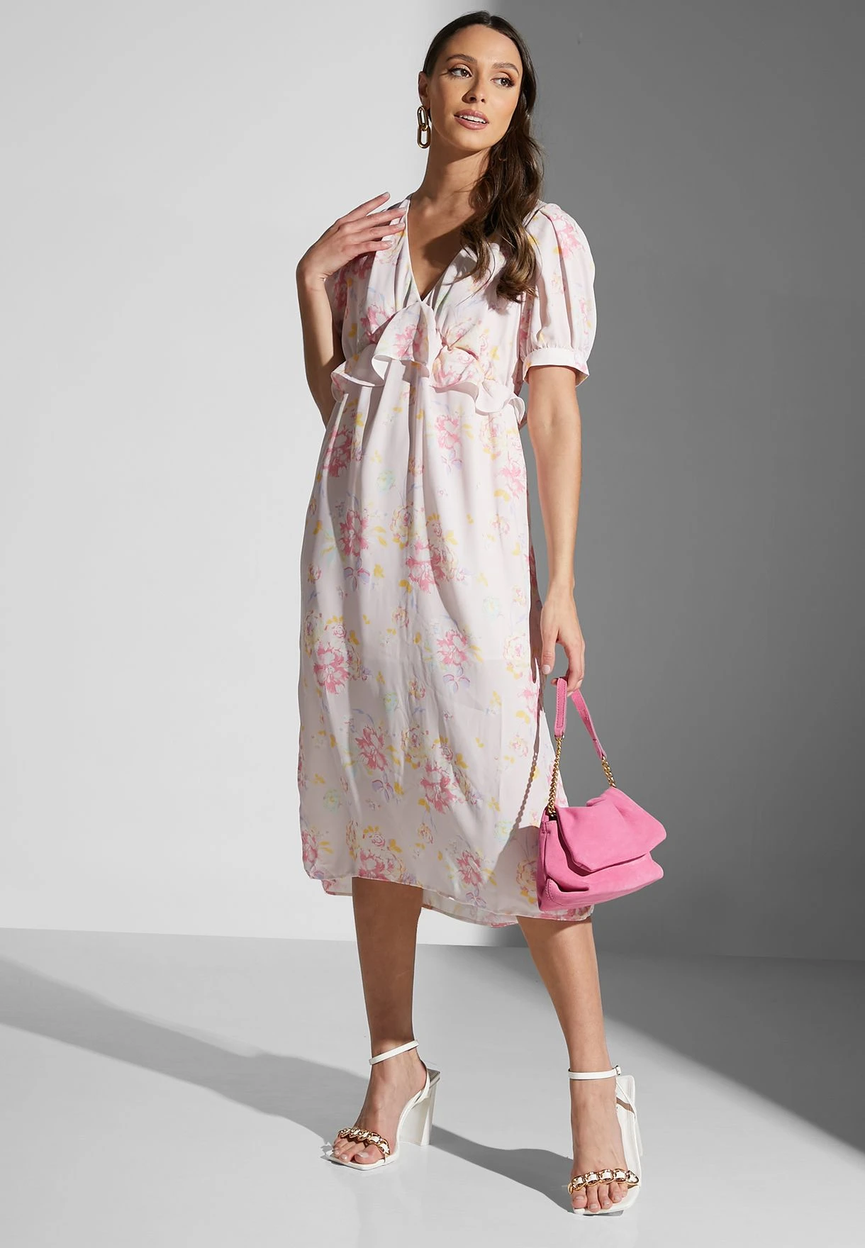 V-Neck Printed Ruffle Detal Dress 4 V-Neck Printed Ruffle Detal Dress - Image 4