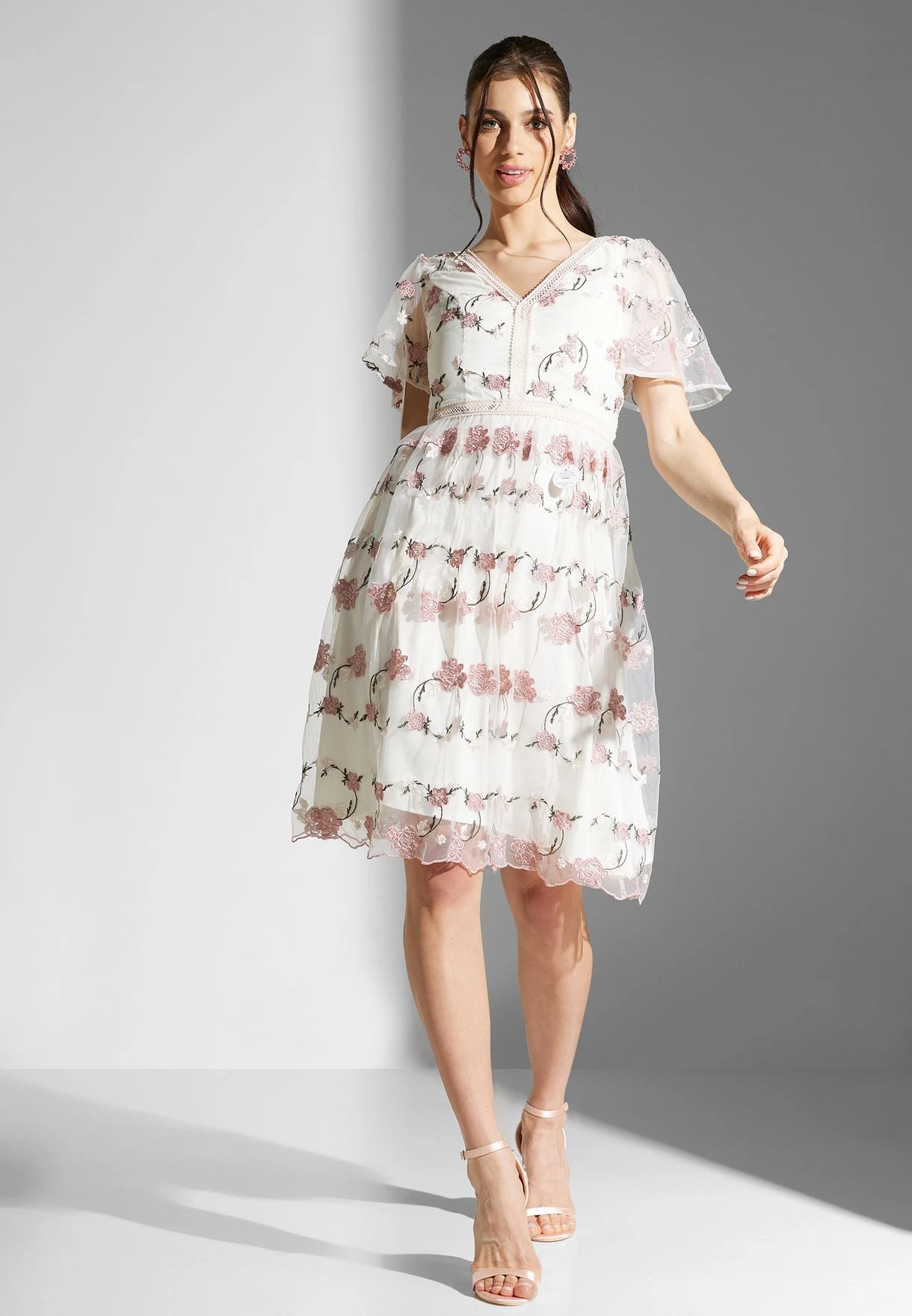 Embroidered Lace Detail Dress 4 Embroidered Lace Detail Dress - Image 4