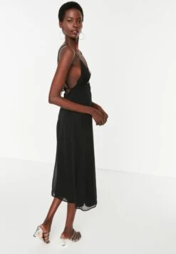 Trendyol Halter Neck Strappy Cut Out Detail Dress -Silk Bloom Dresses Store 4 zoom desktop 1599