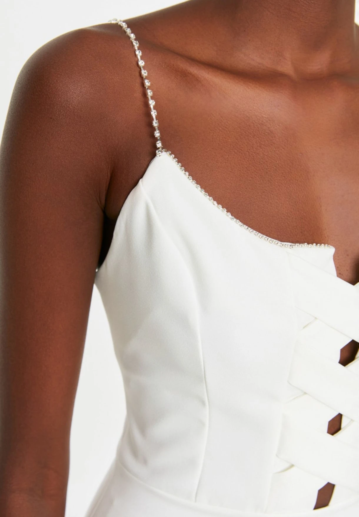Trendyol Strappy Button Detail Dress 4 Trendyol Strappy Button Detail Dress - Image 4