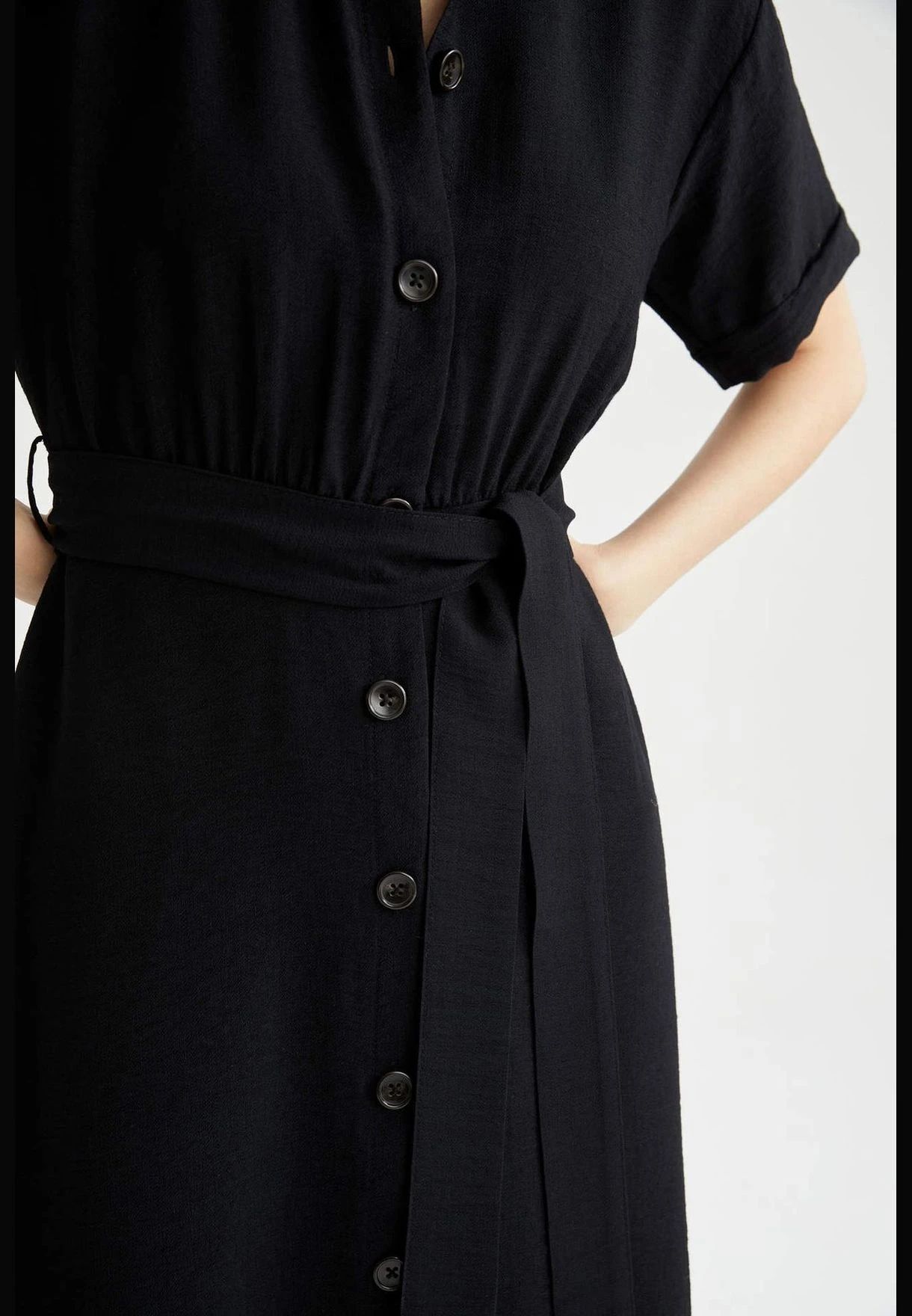 DeFacto Woman Short Sleeve Woven Dress 4 DeFacto Woman Short Sleeve Woven Dress - Image 4