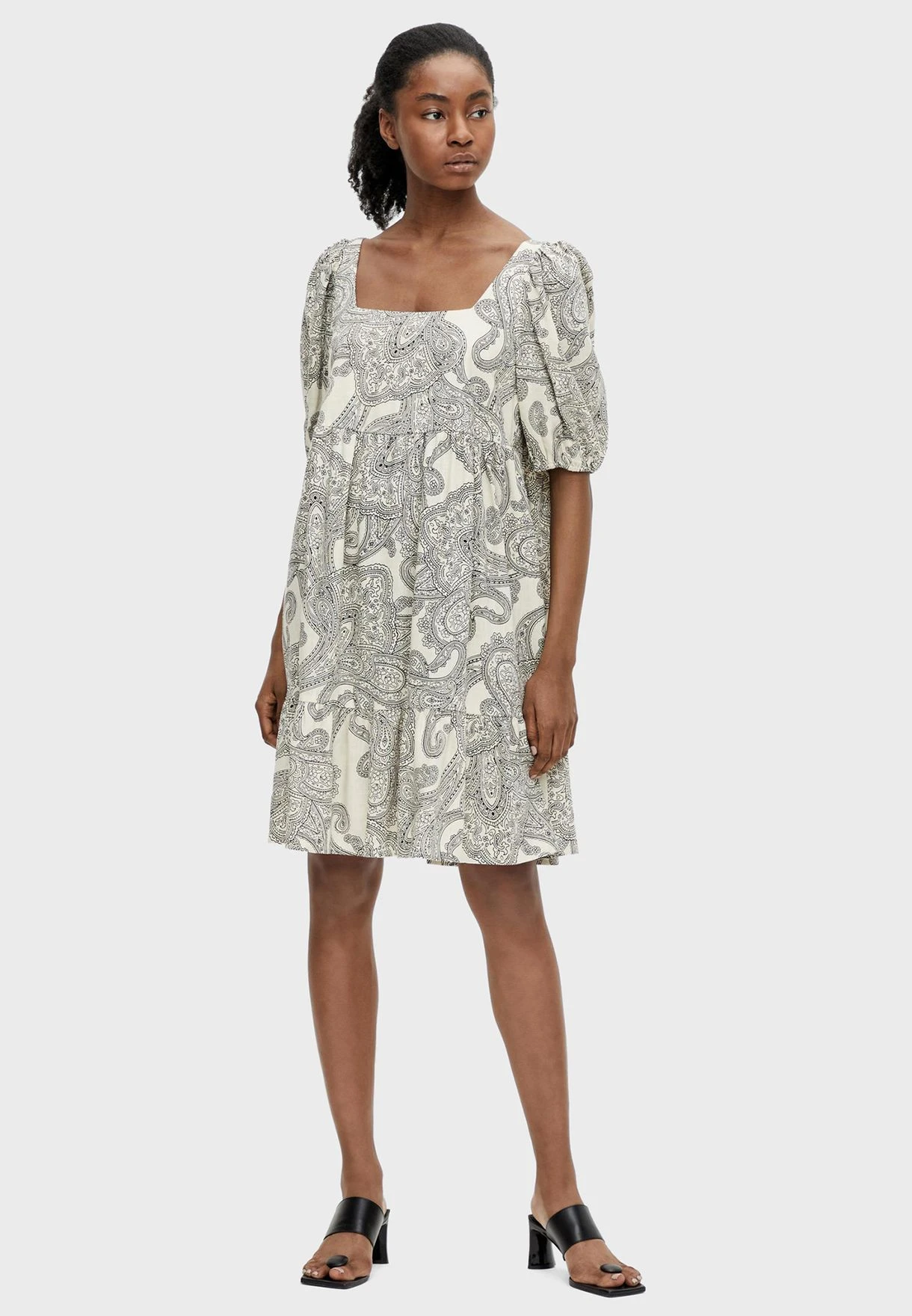 Object Puff Sleeve Printed Midi Tier Dress 4 Object Puff Sleeve Printed Midi Tier Dress - Image 4