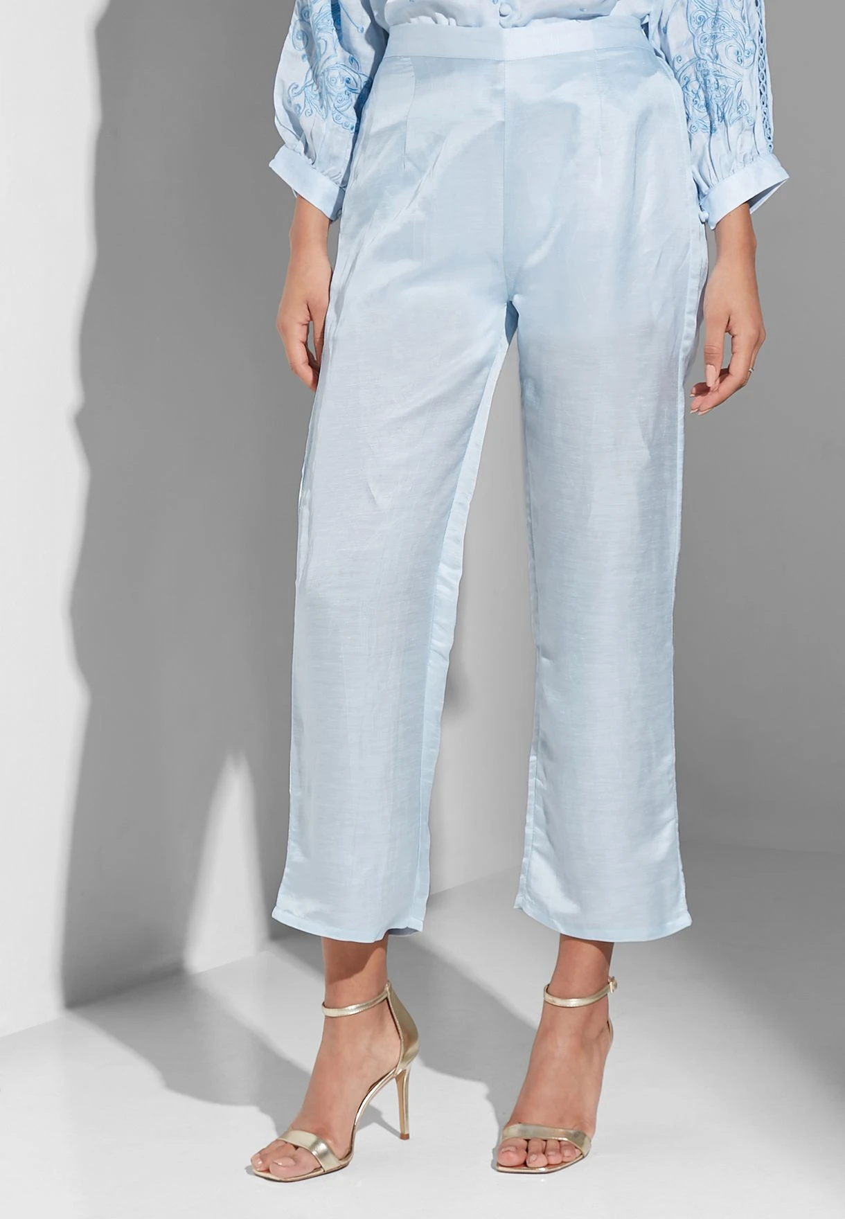 Embroidered Button Detail And Pants Set 4 Embroidered Button Detail And Pants Set - Image 4