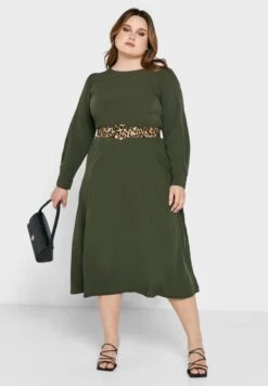 Solid Boat Neck Dress -Silk Bloom Dresses Store 4 zoom desktop 848