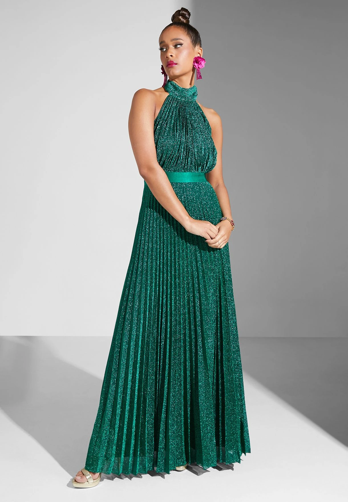 Halter Neck Plisse Dress 4 Halter Neck Plisse Dress - Image 4