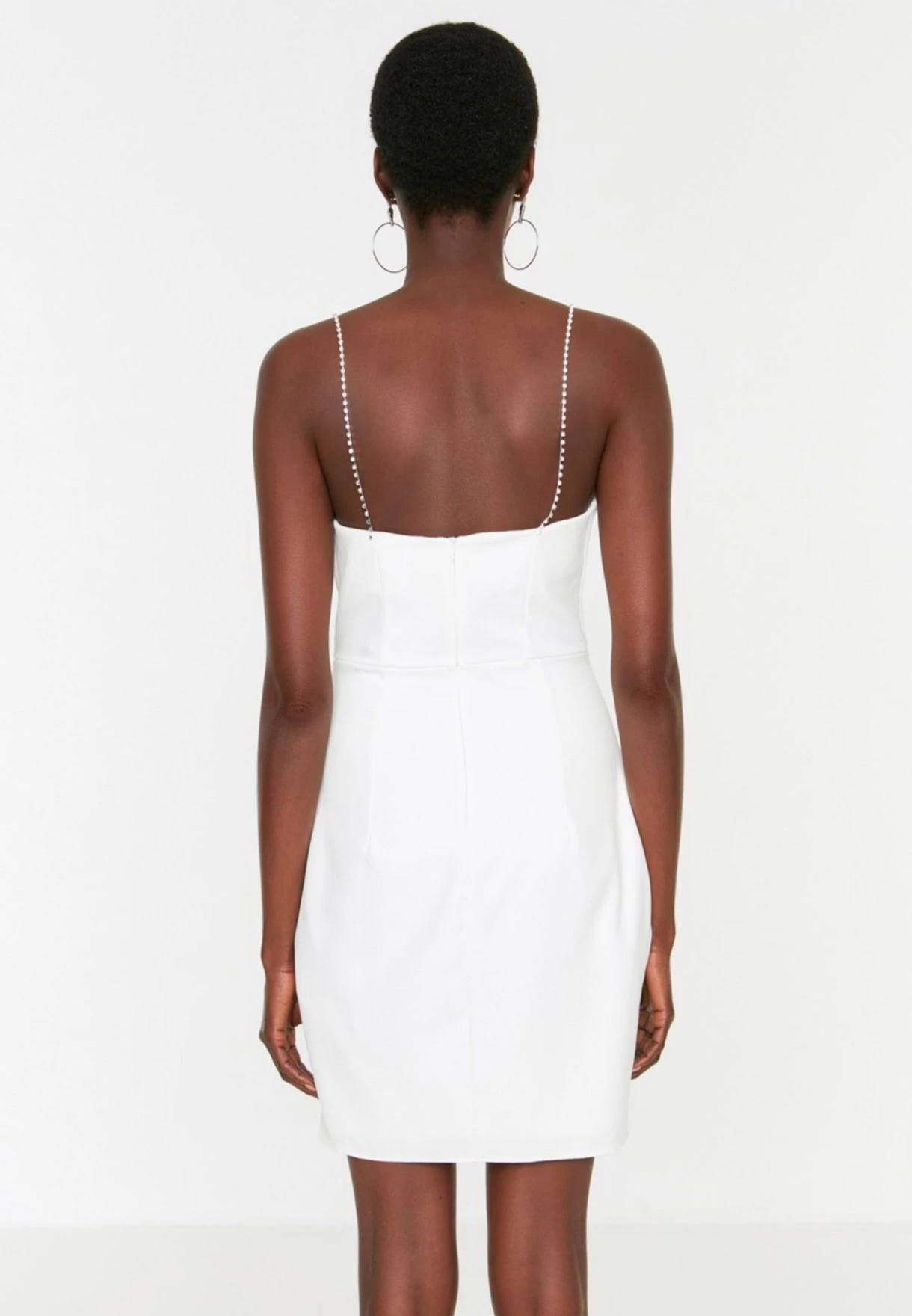 Trendyol Strappy Button Detail Dress 5 Trendyol Strappy Button Detail Dress - Image 5