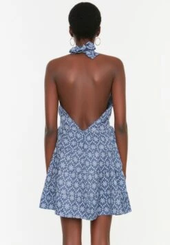 Trendyol Halter Neck Printed Dress 9 Trendyol Halter Neck Printed Dress -Silk Bloom Dresses Store 5 zoom desktop 117