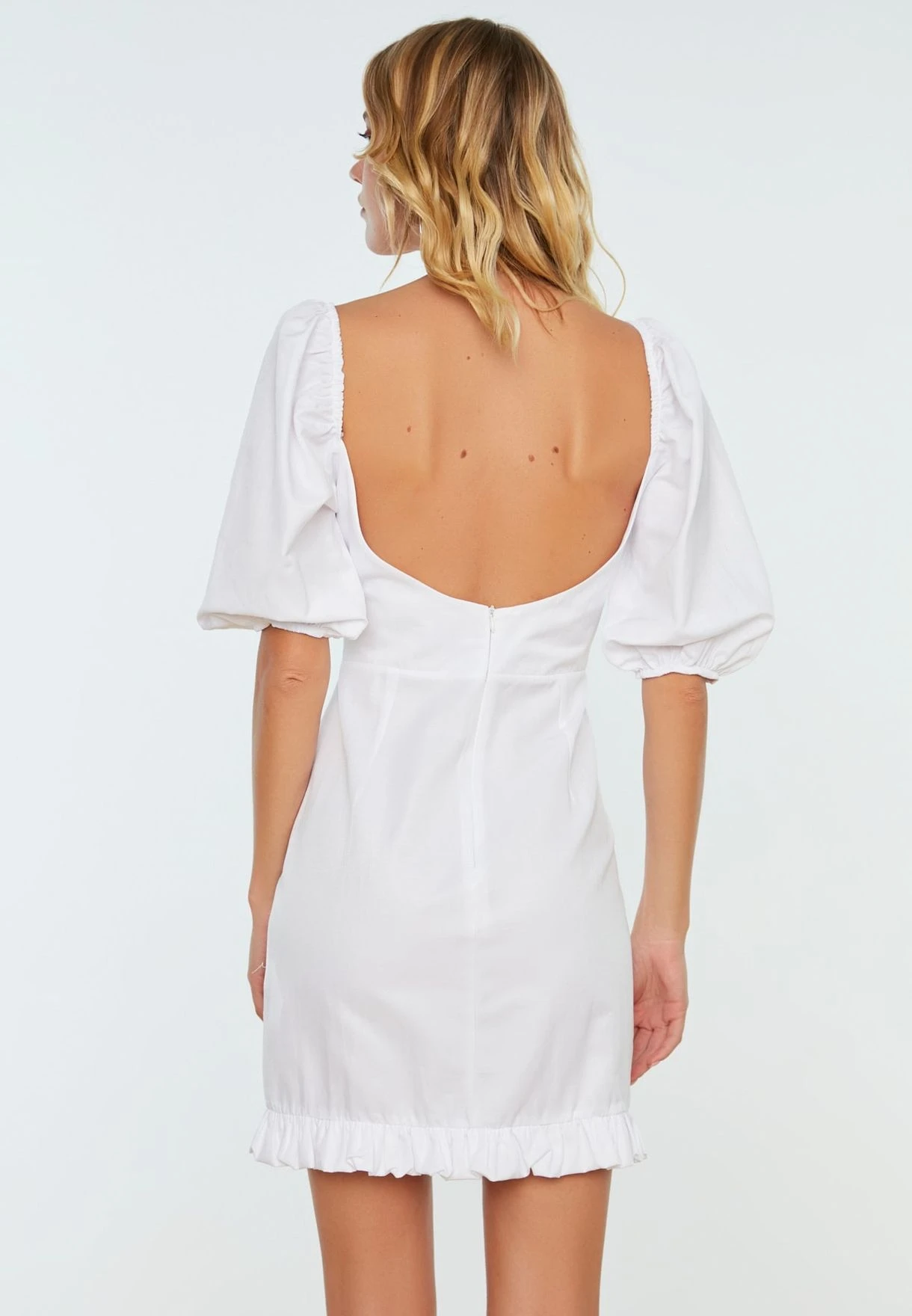 Trendyol Sweetheart Neck Eyelet Detail Ruffle Hem Dress 5 Trendyol Sweetheart Neck Eyelet Detail Ruffle Hem Dress - Image 5