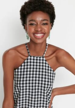 Trendyol Pocket Detail Checked Strappy Dress -Silk Bloom Dresses Store 5 zoom desktop 3