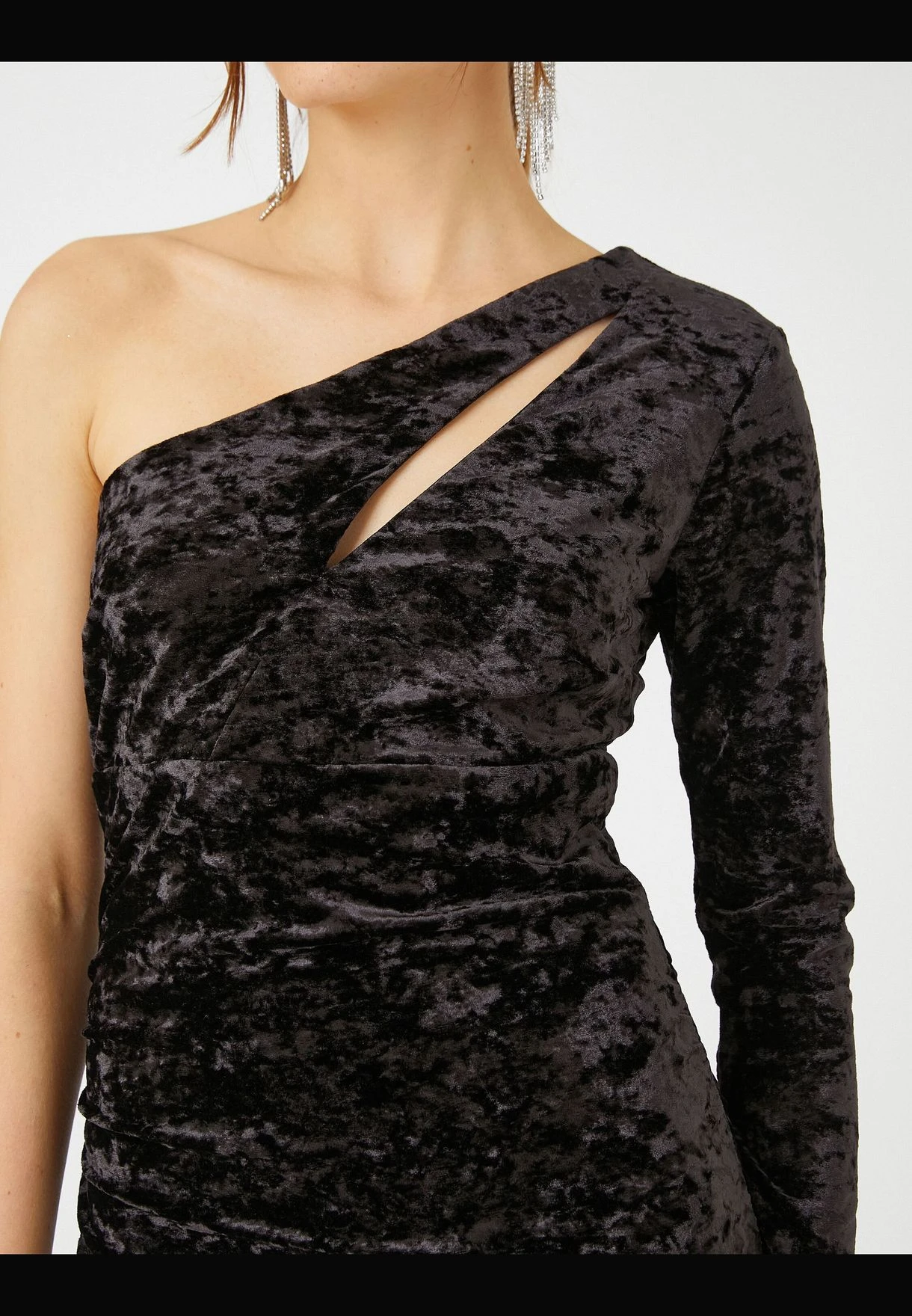 Koton Velvet Mini Party Dress One Shoulder Cut Out Detail 5 Koton Velvet Mini Party Dress One Shoulder Cut Out Detail - Image 5