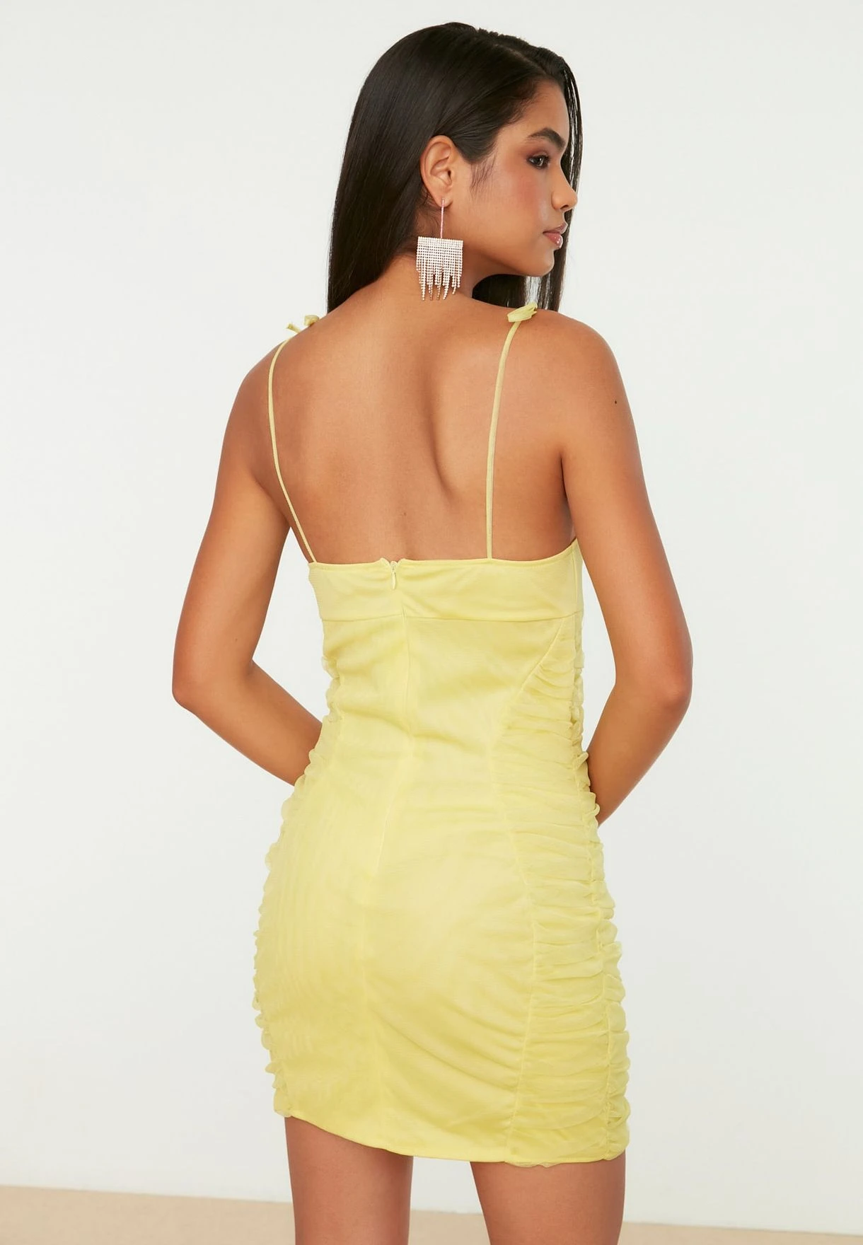 Trendyol Ruched Detail Bodycon Dress 5 Trendyol Ruched Detail Bodycon Dress - Image 5