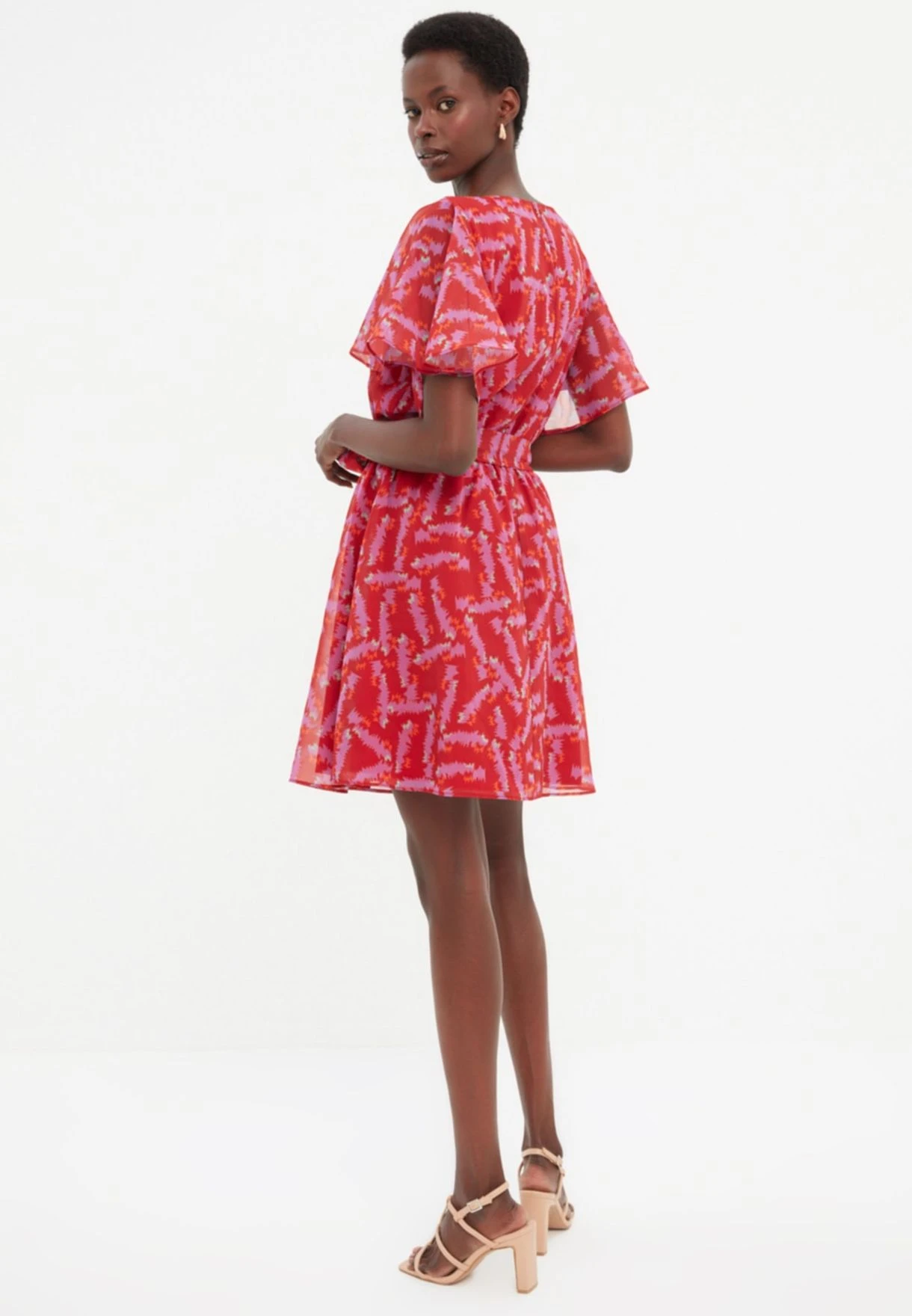 Trendyol Ruffle Sleeve Printed Tie Detail Dress 5 Trendyol Ruffle Sleeve Printed Tie Detail Dress - Image 5