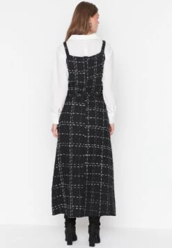 Trendyol Buttoned Detailed Tweed Dress 9 Trendyol Buttoned Detailed Tweed Dress -Silk Bloom Dresses Store 5 zoom desktop 99