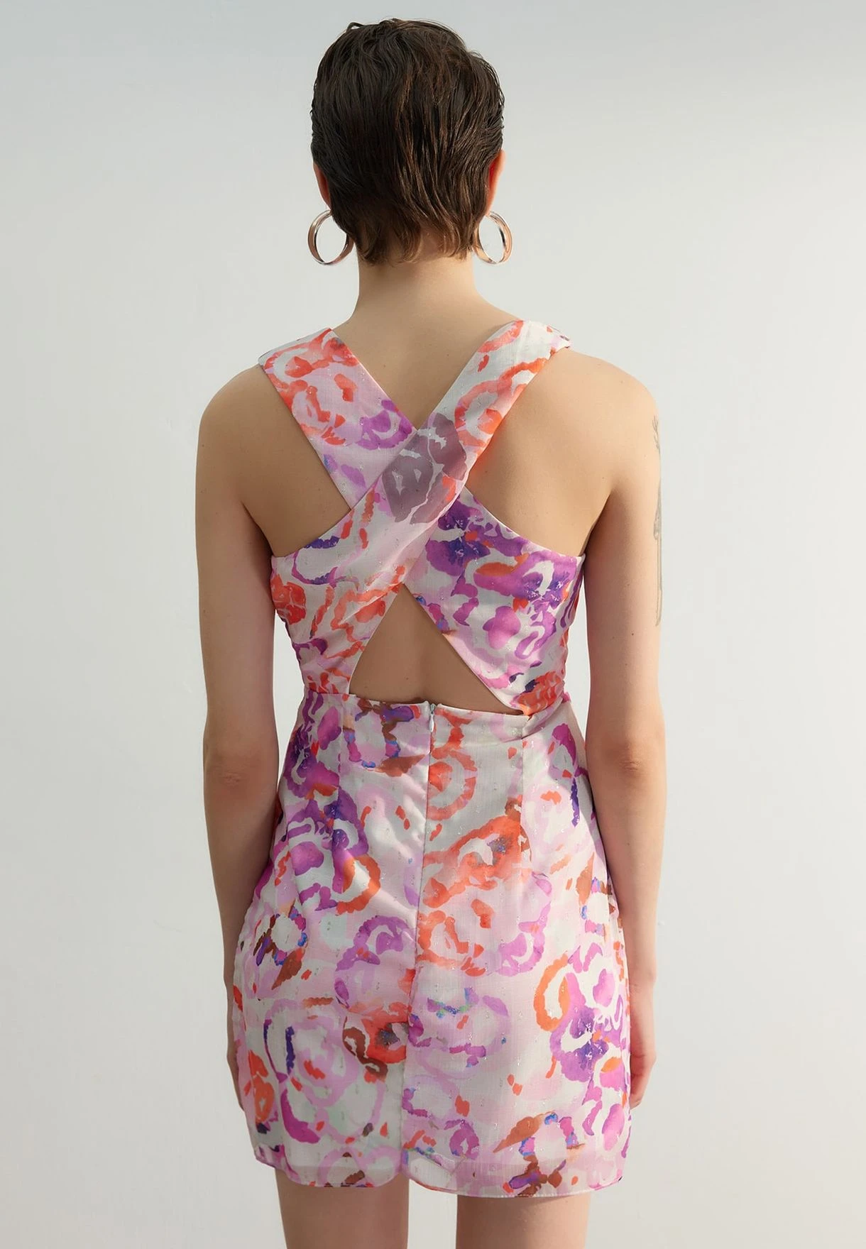 Trendyol Surplice Neck Printed Dress 6 Trendyol Surplice Neck Printed Dress - Image 6