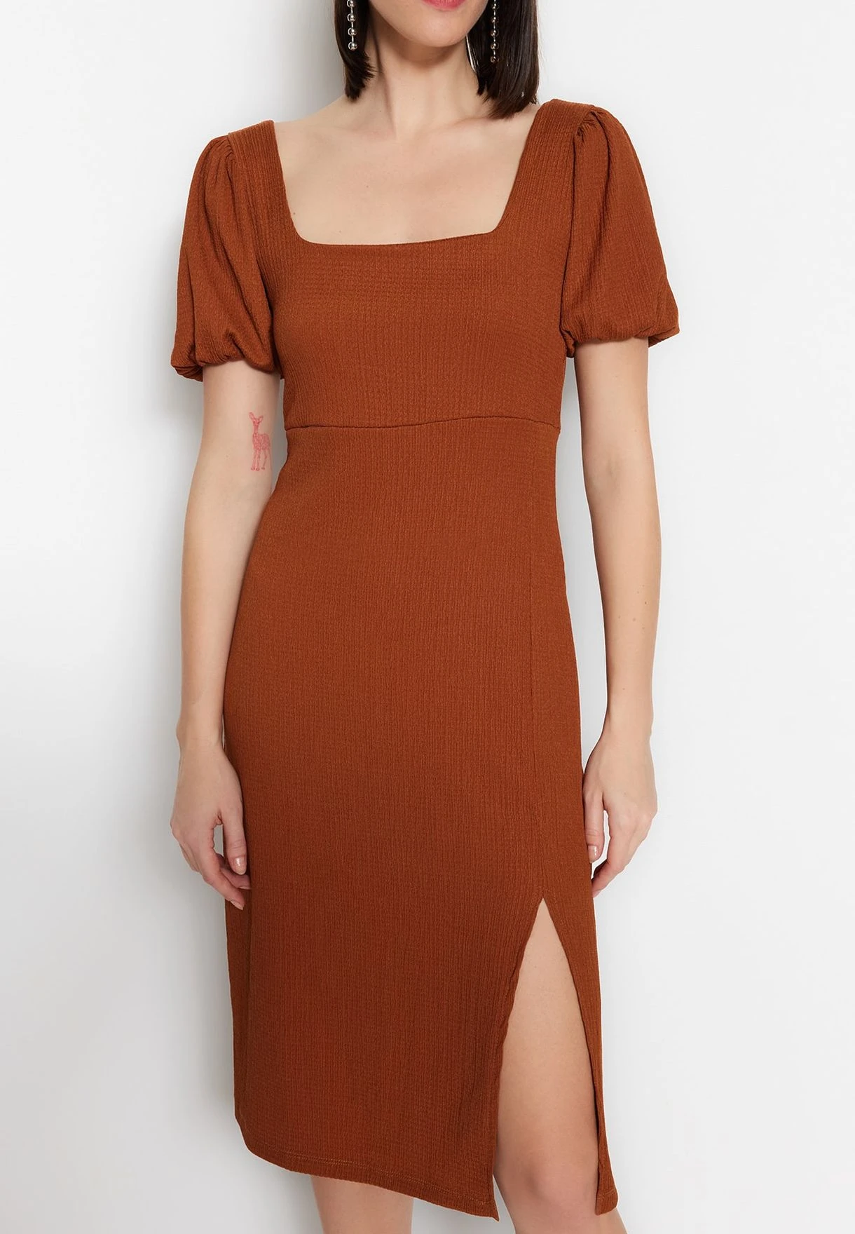 Trendyol Square Neck Slit Detail Dress 6 Trendyol Square Neck Slit Detail Dress - Image 6
