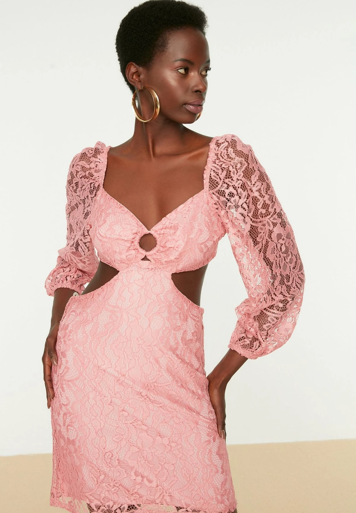 Trendyol Mesh Insert Diamond Neck Cut Out Detail Dress 8 Trendyol Mesh Insert Diamond Neck Cut Out Detail Dress - Image 8